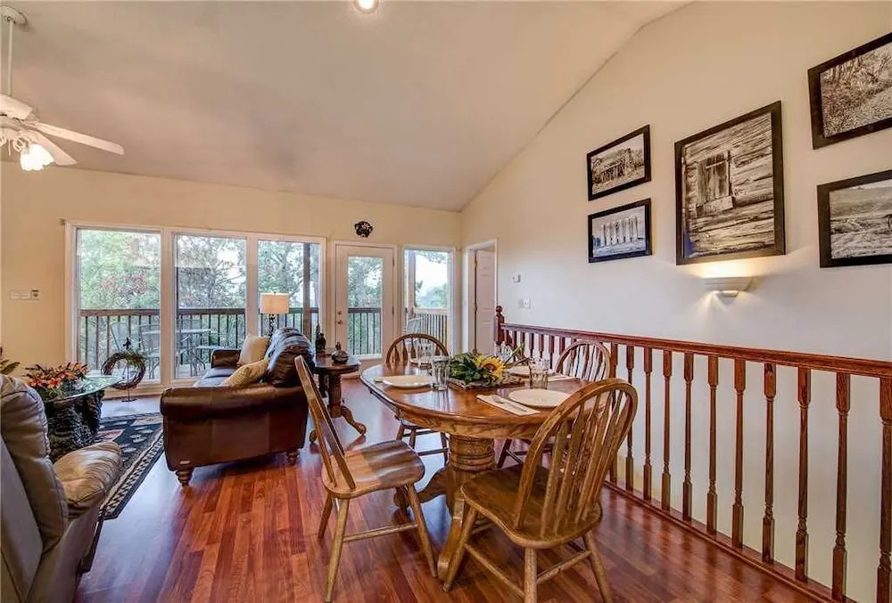 Twin View 2 Bedroom Mountain View Home with Hot Tub