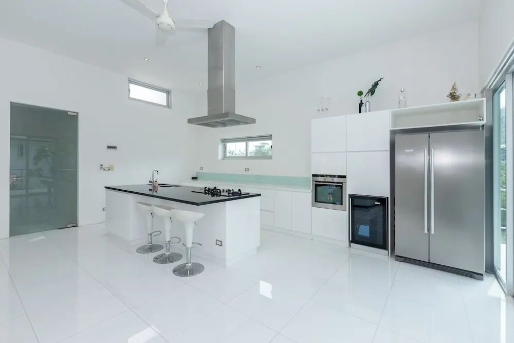 4 Bedroom Modern Pool Villa
