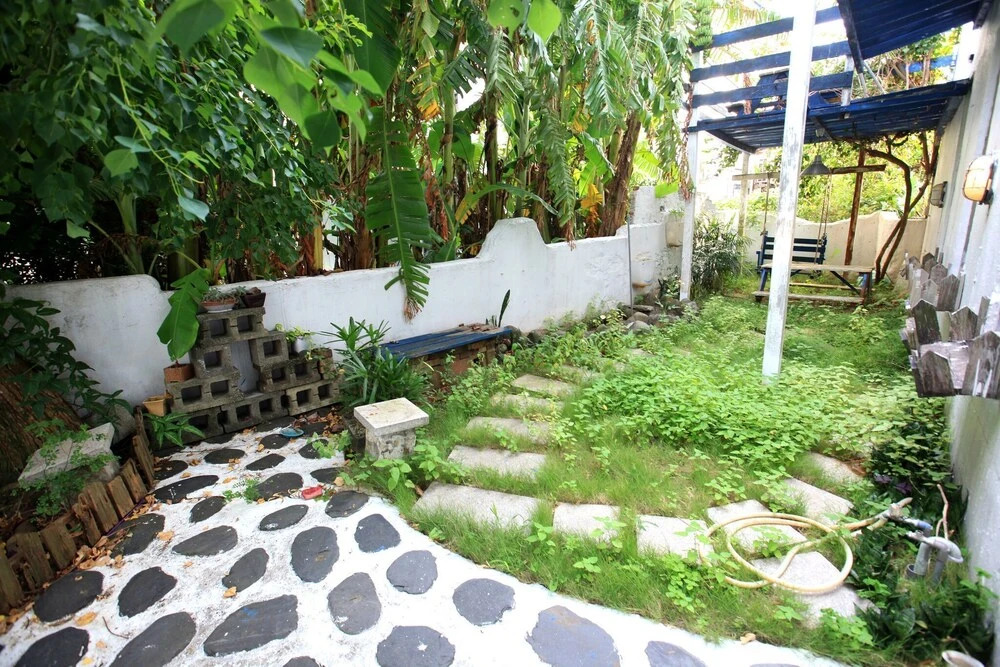 18 Kids House