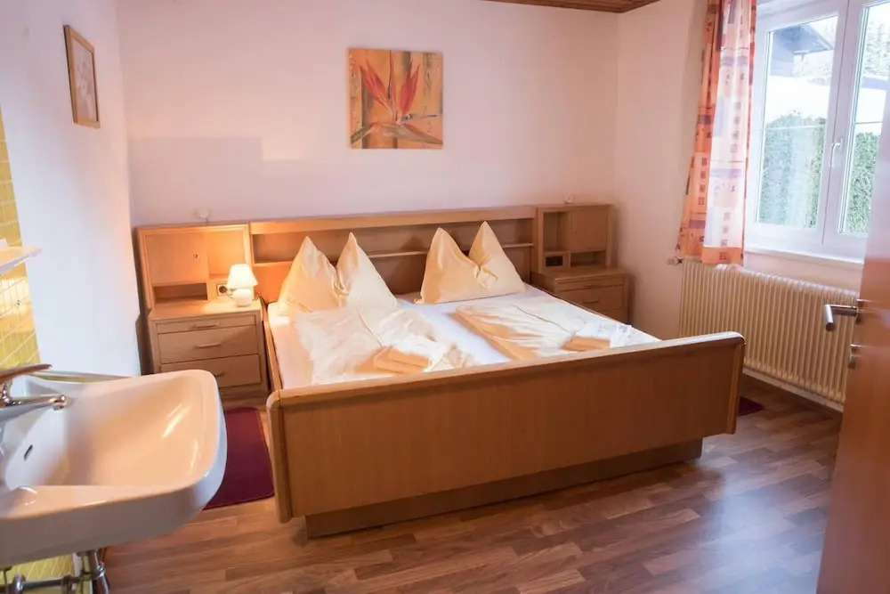 Chalet selfcatering 30 beds Parking pets welcome