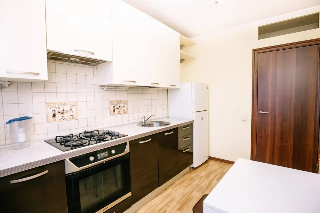 Michurina 15 Chetyrehkomnatnye apartamenty rjadom s KemGU