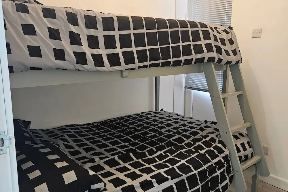 Modern 2-bedroom Apartment, Near Central London