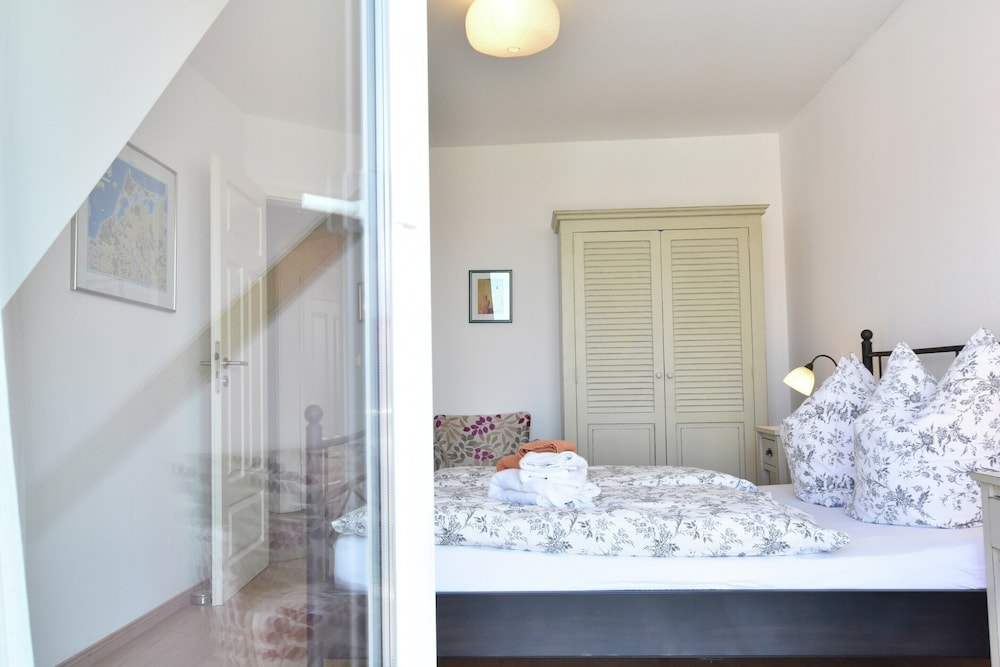 Quaint Apartment in Barth near Sea Beach