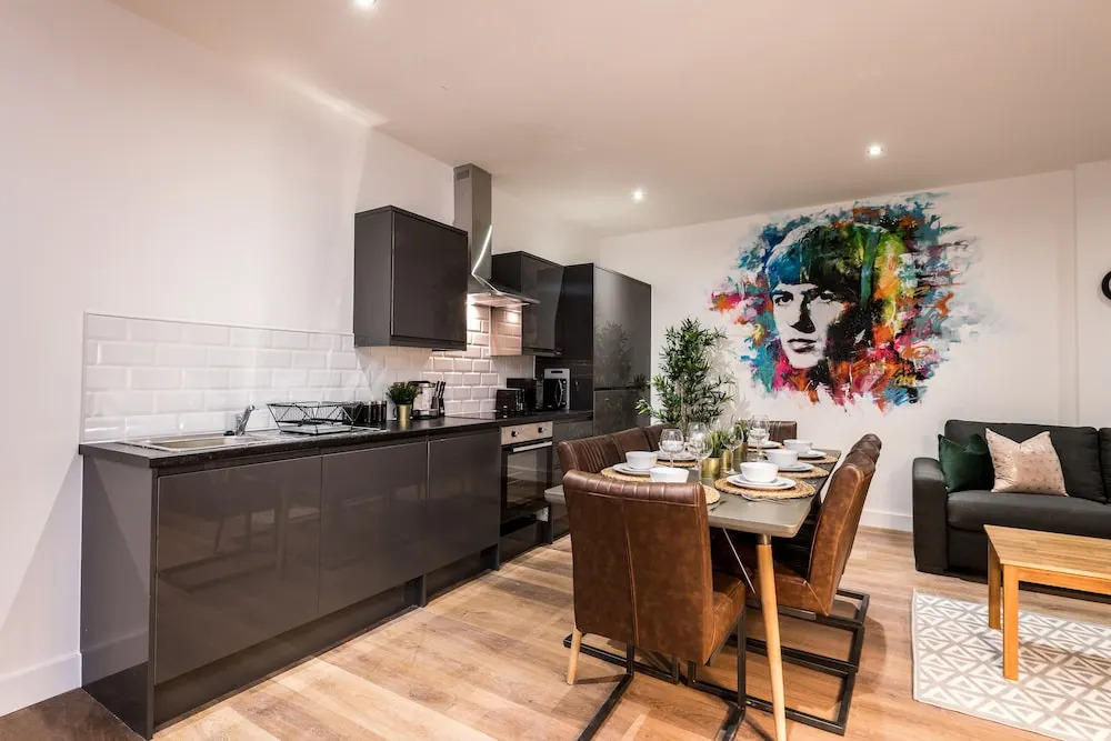 SGT Pepper’s Apartments