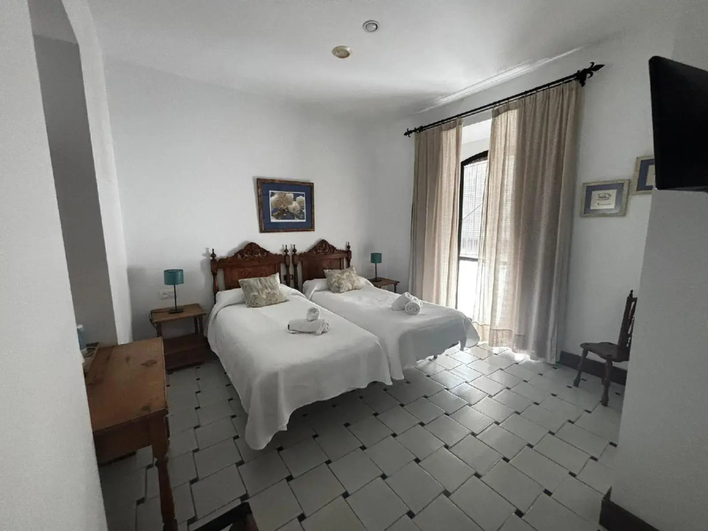 Hotel Entreolivos