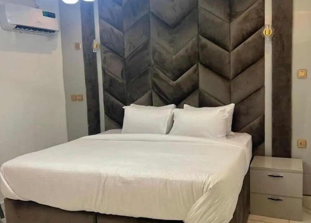 Emiez Apartment and Hotel