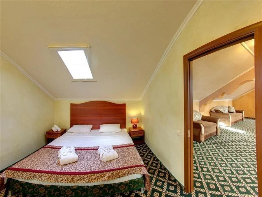 Pirosmani Hotel