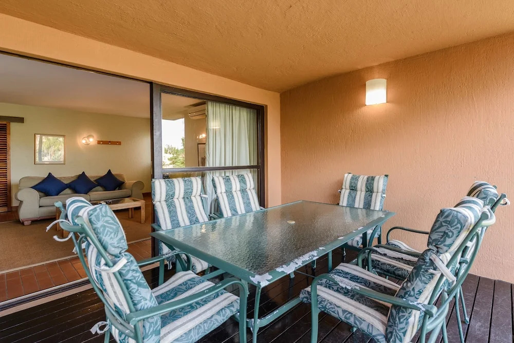 San Lameer Villa Rentals 1933