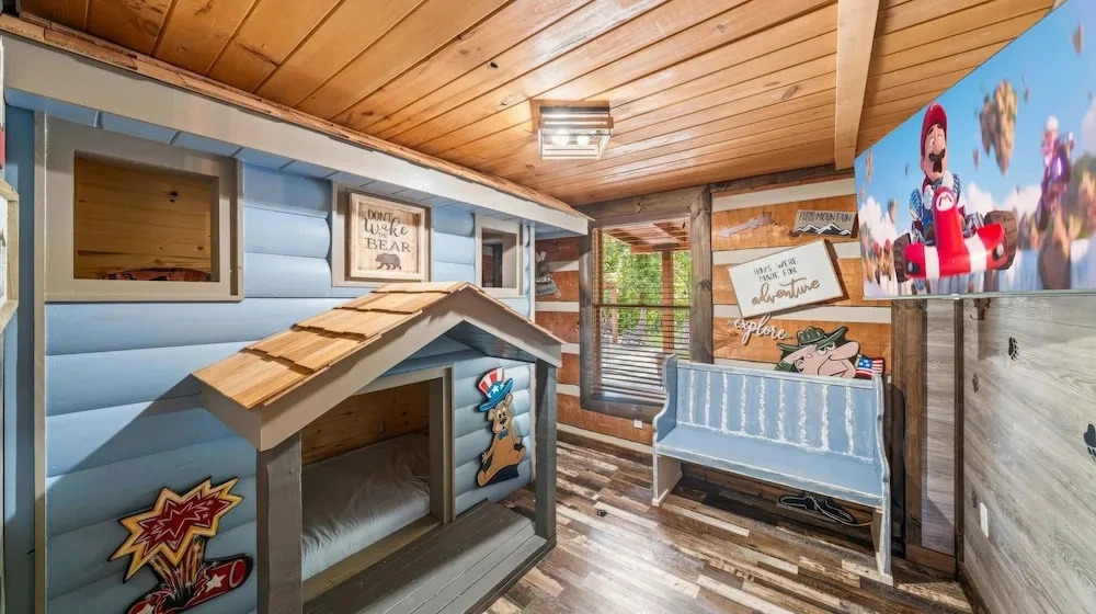 Luxury Cabin With Mountain Views Pigeon Forge