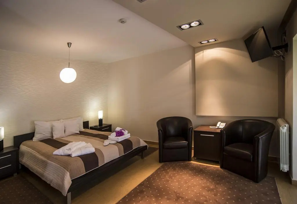 Guest House Panorama Aqualux with Free Parking