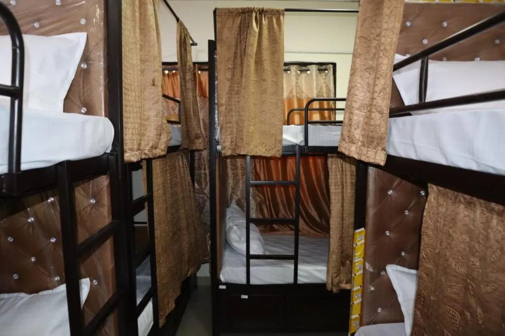 Indigo Room Sharing Dormitory - Near International Airport