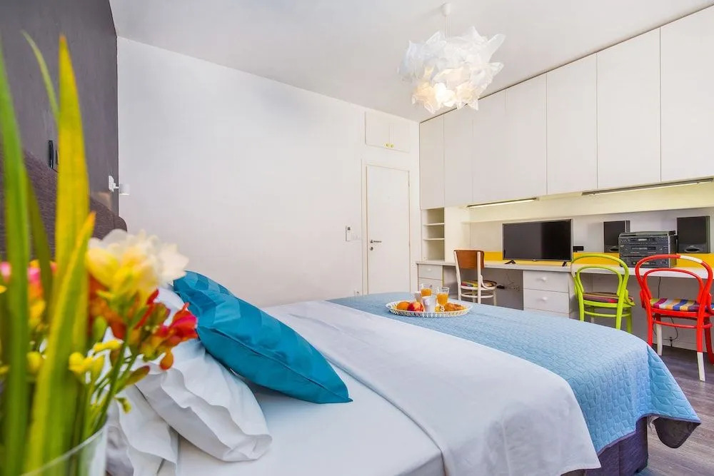 Apartment & Room Joy