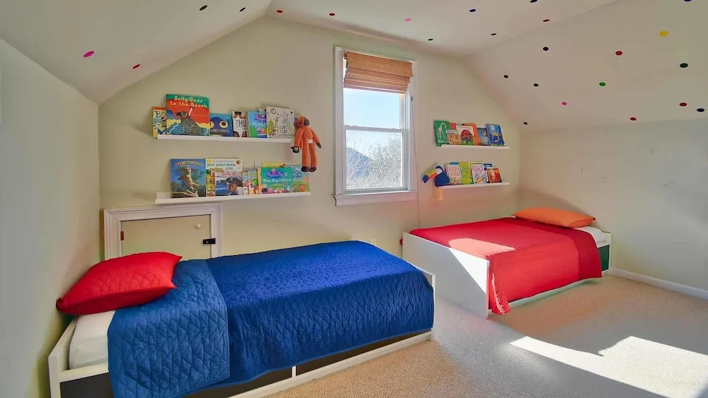 Puffins South - 7 Br Home