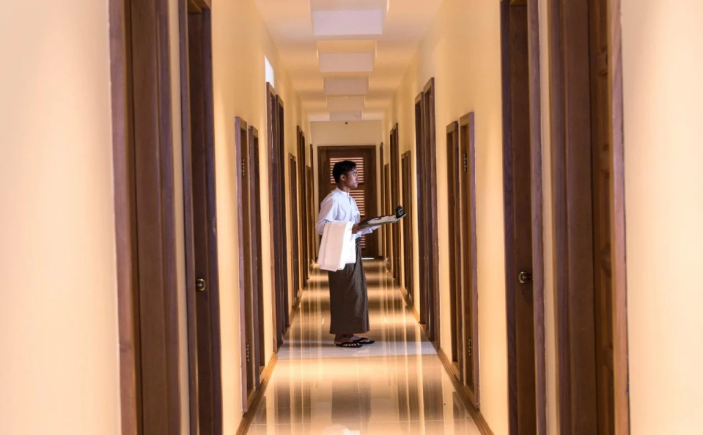 Bagan Vertex Hotel