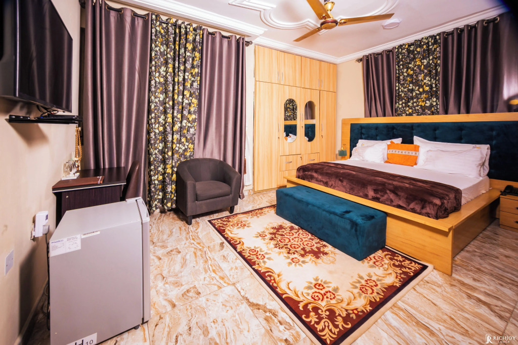 RichJoy Lodge