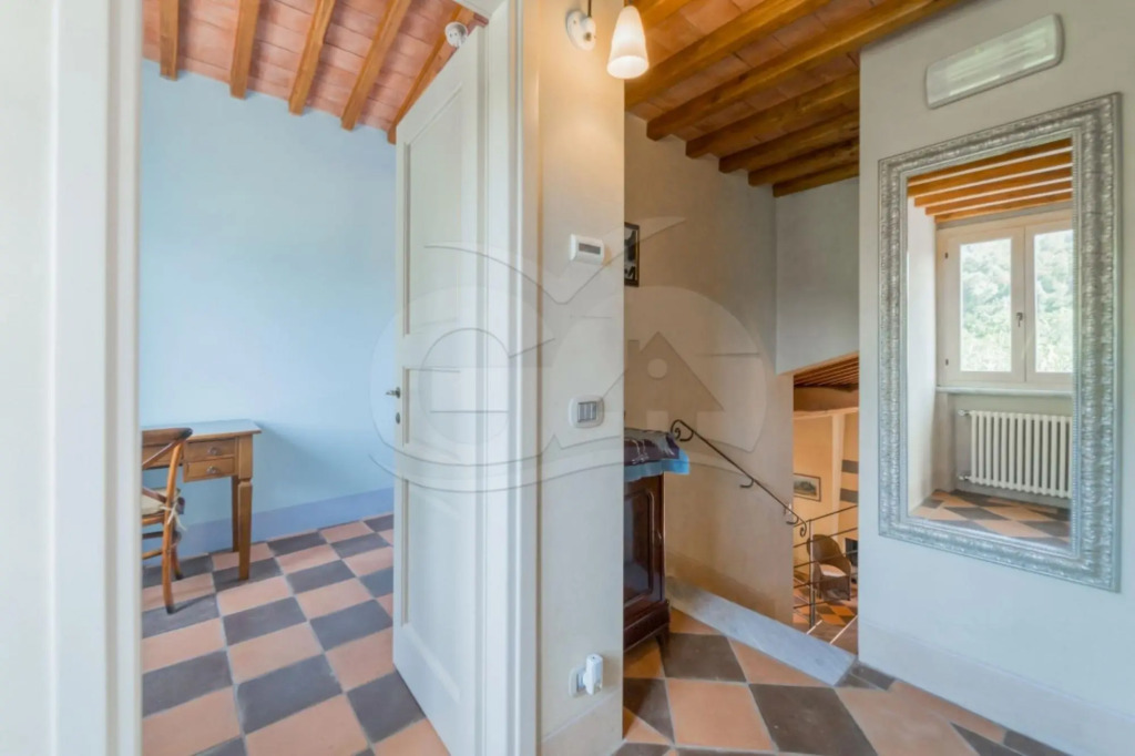 Elegant Villa Ivana 7/8 bed immersed in a green garden 600 meters from Reale beach-VILLA IVANA