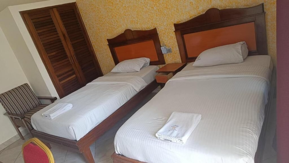 Suhufi Palace Hotel