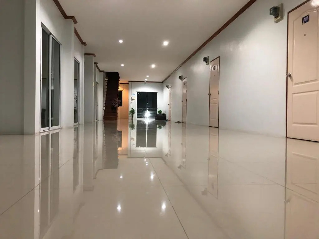 Baansrisuthum