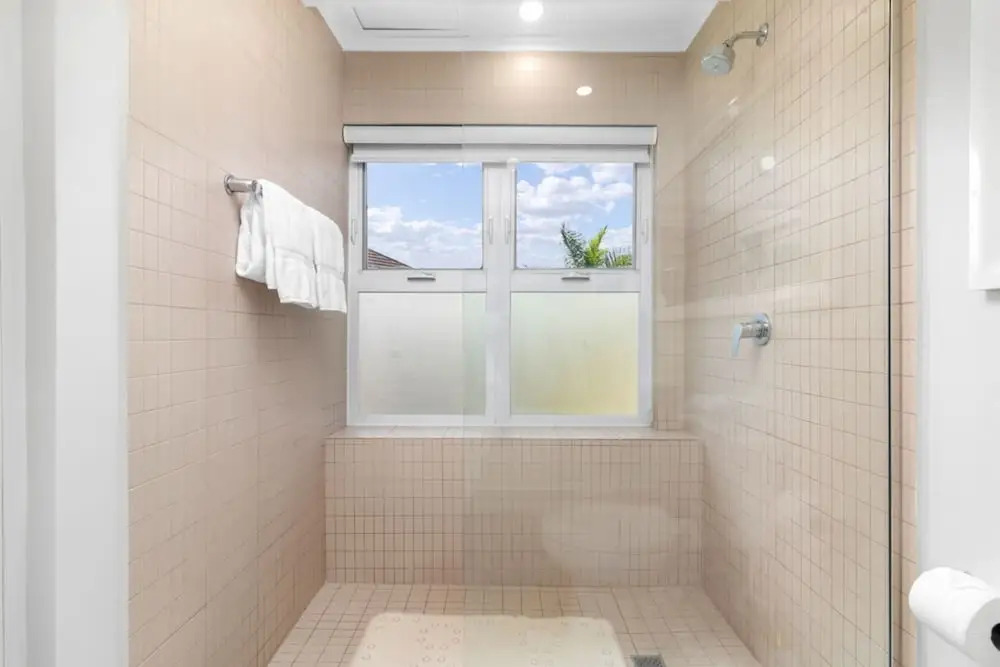 3rd Floor Condo Richmond Estate Beach Access Pool