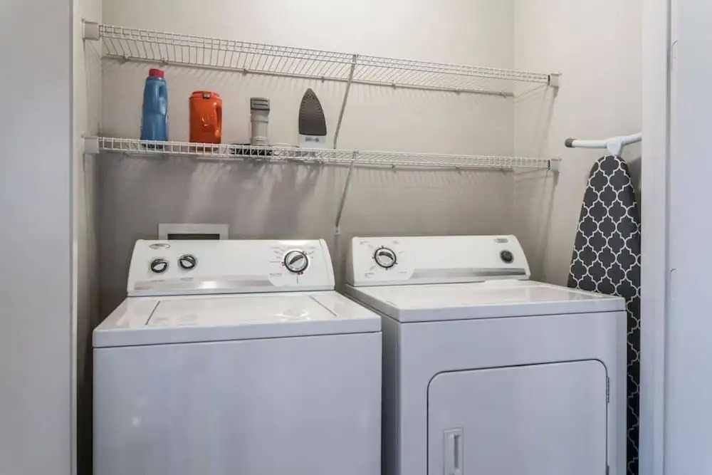 Luxurious Business & Family Montrose Condo -