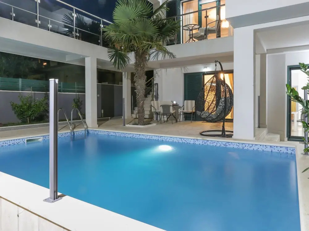 Wonderful 5 bedroom villa with private swimming pool, amazing sea view terrace