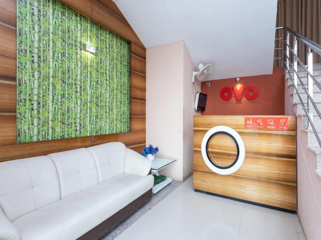 OYO Flagship 80629 R D Hotel