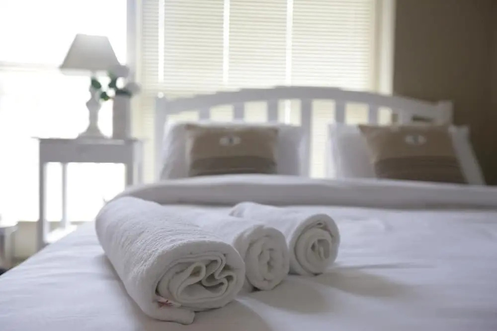 Greeting Hotels