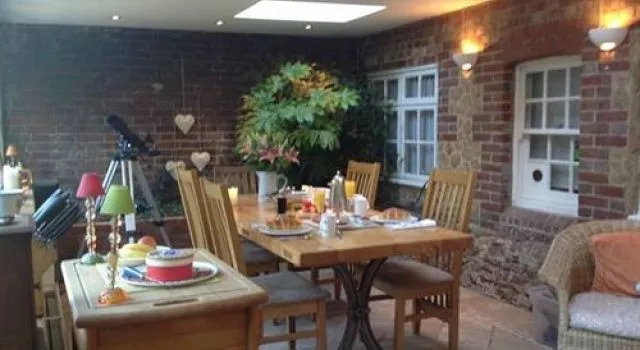 Overglen Court