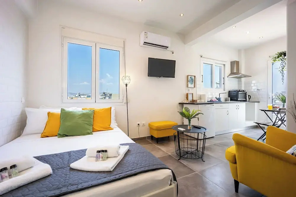 Chic Studio in Gazi Walk to Acropolis