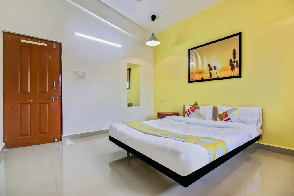 OYO 39964 TwoBHK Spacious Holiday Home