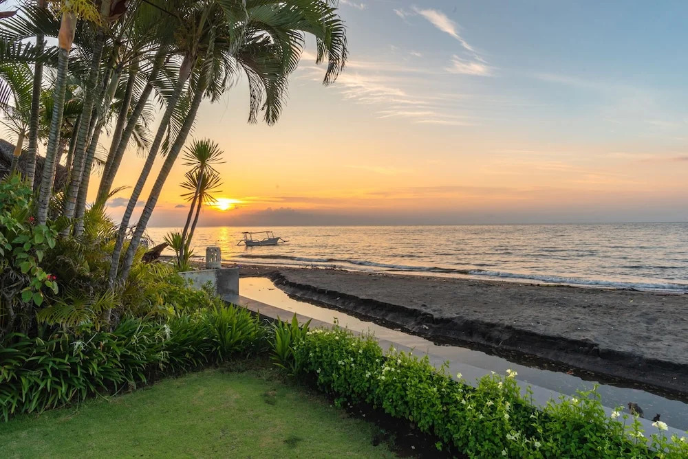 Villa Akasa Segara - The Ocean Feels Like Home