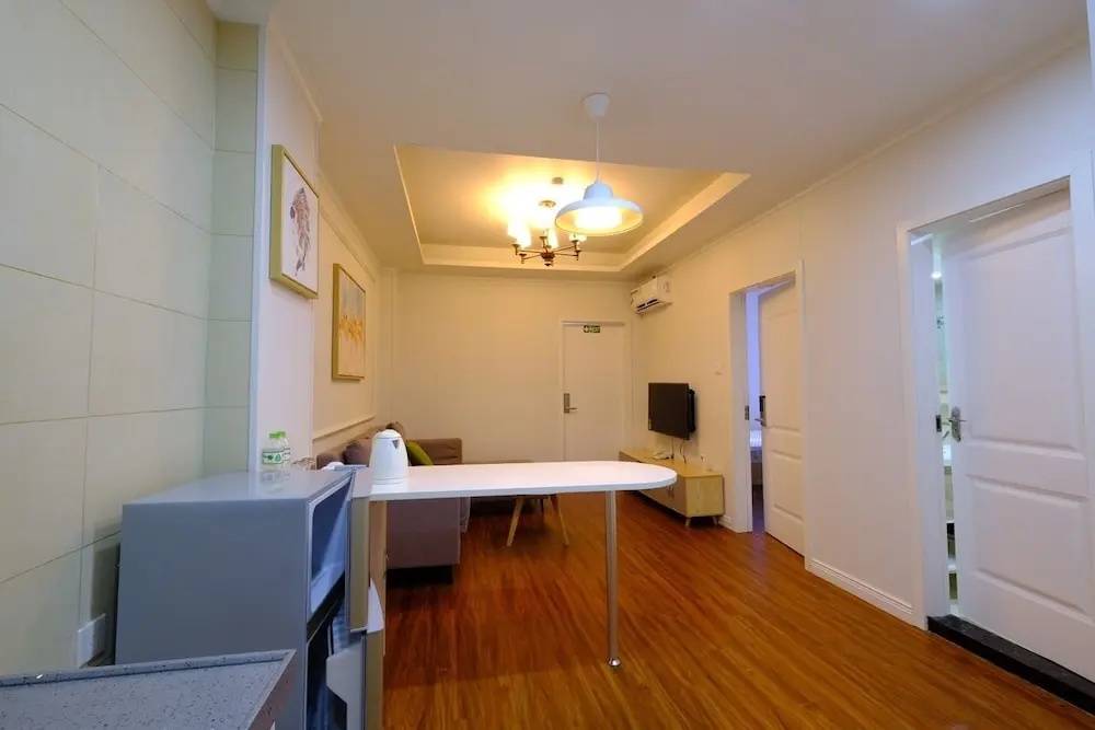 Gold Apartment