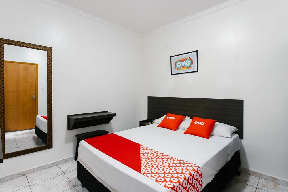 Center Plaza Hotel