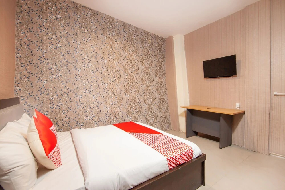 Residence 68 by OYO Rooms