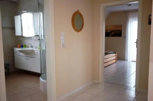 Reetdachhaus "Strandhaus Sterni"