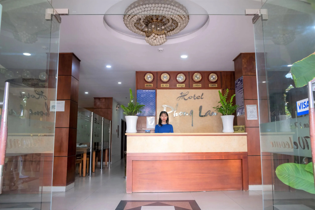 Phong Lan 2 Hotel