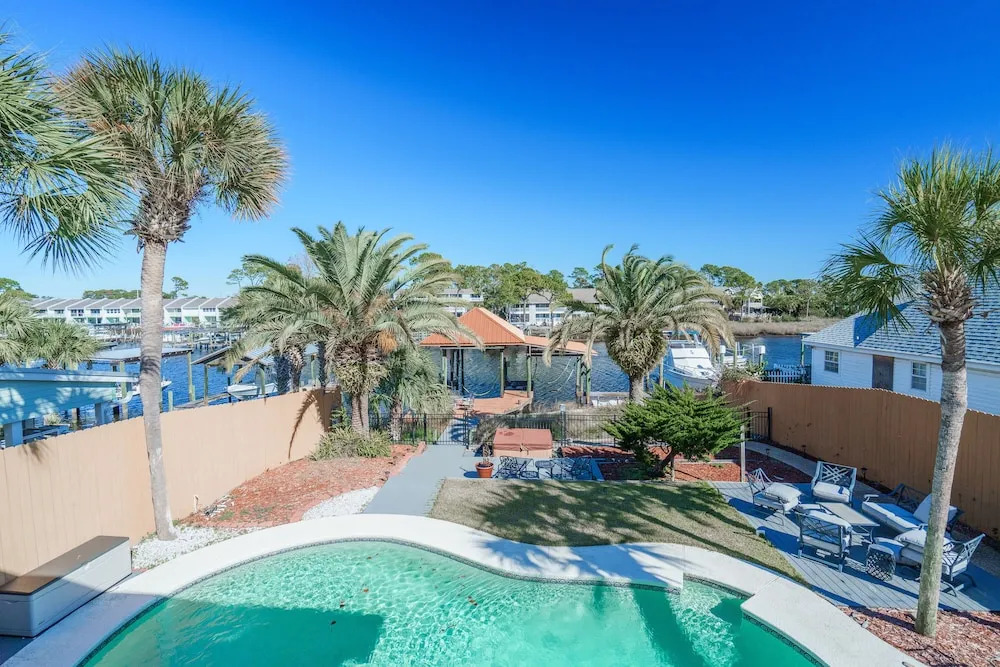 The Lagoon Hideaway