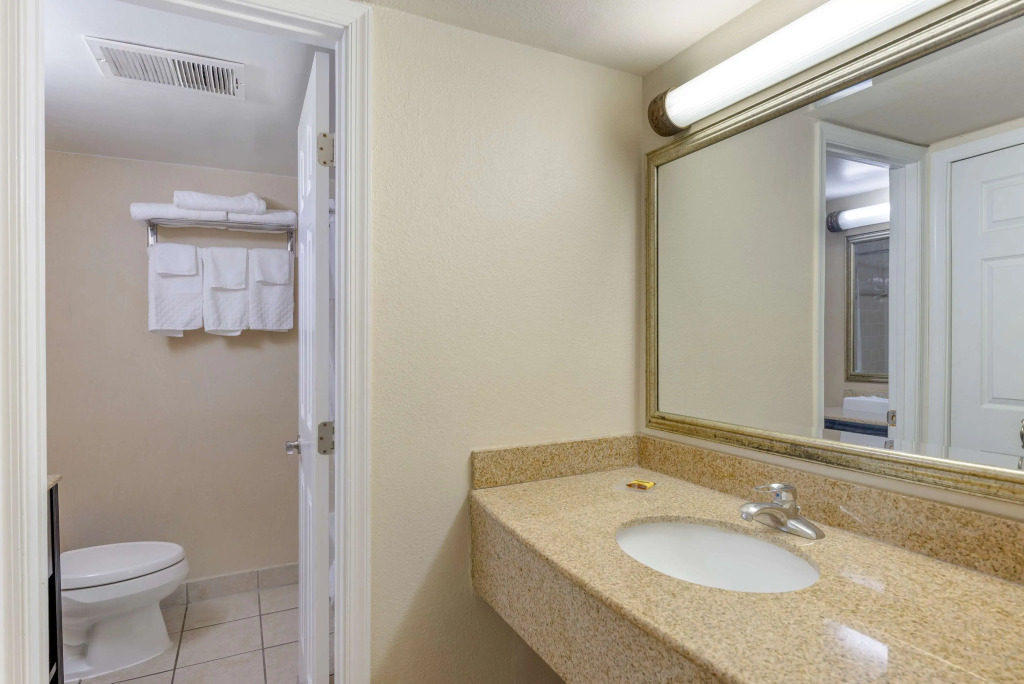 Best Western PLUS Governors Inn Richmond