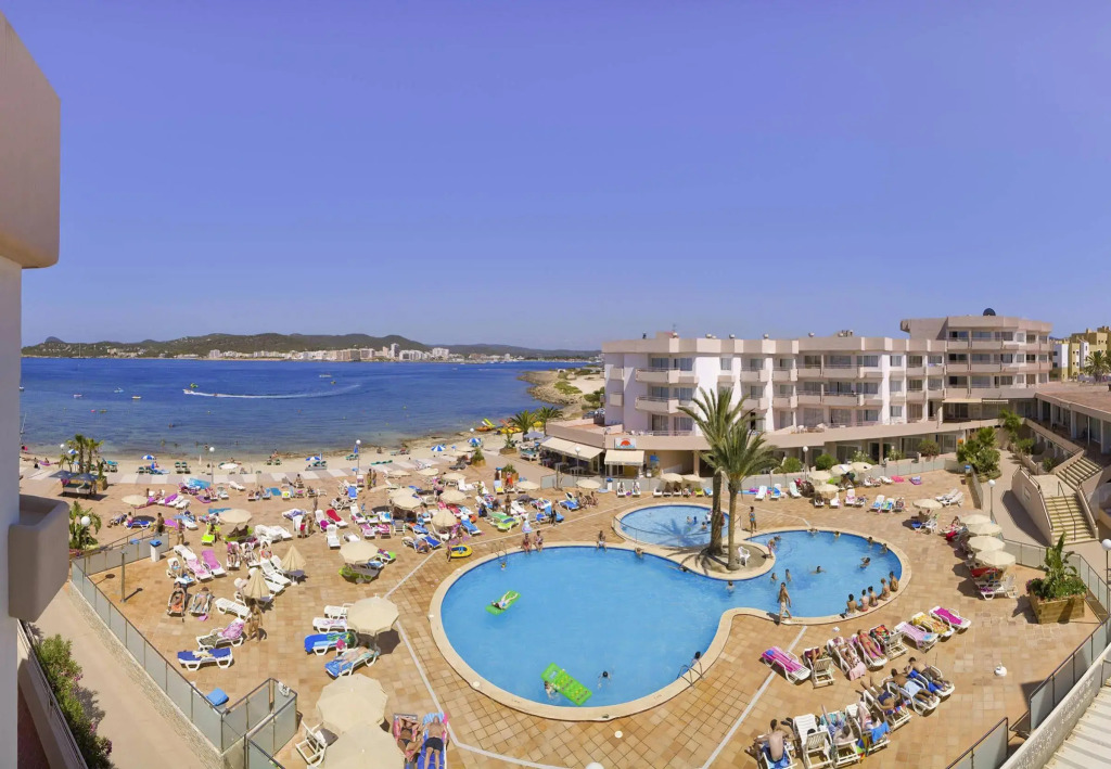 Playa Bella Beach Apartments