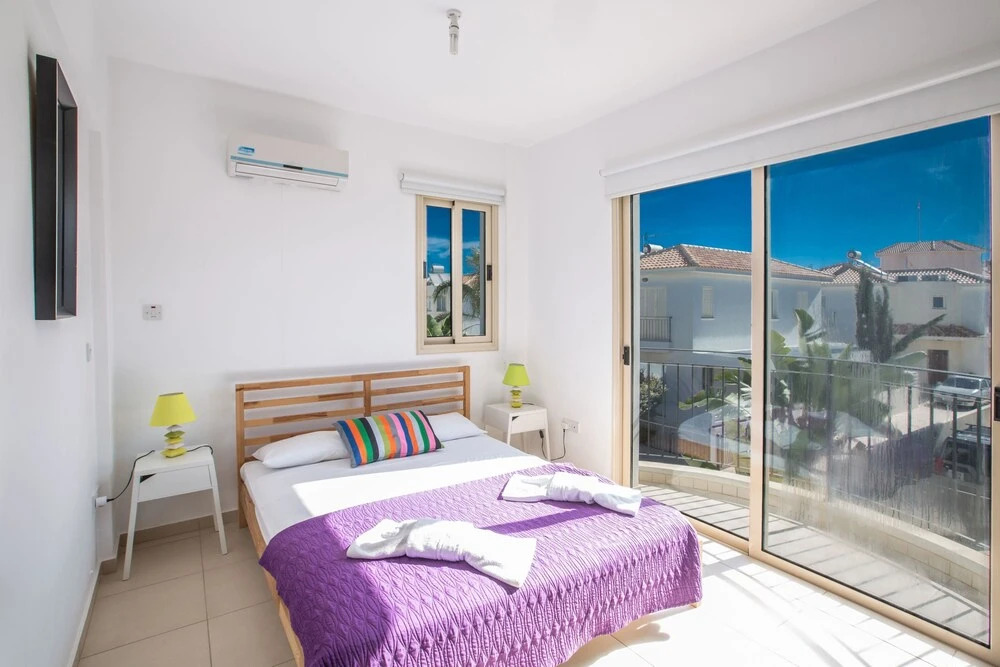 Cyprus Villa Palm 39 Gold