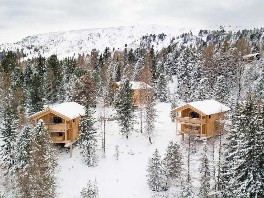 Natural Chalet With Whirlpool
