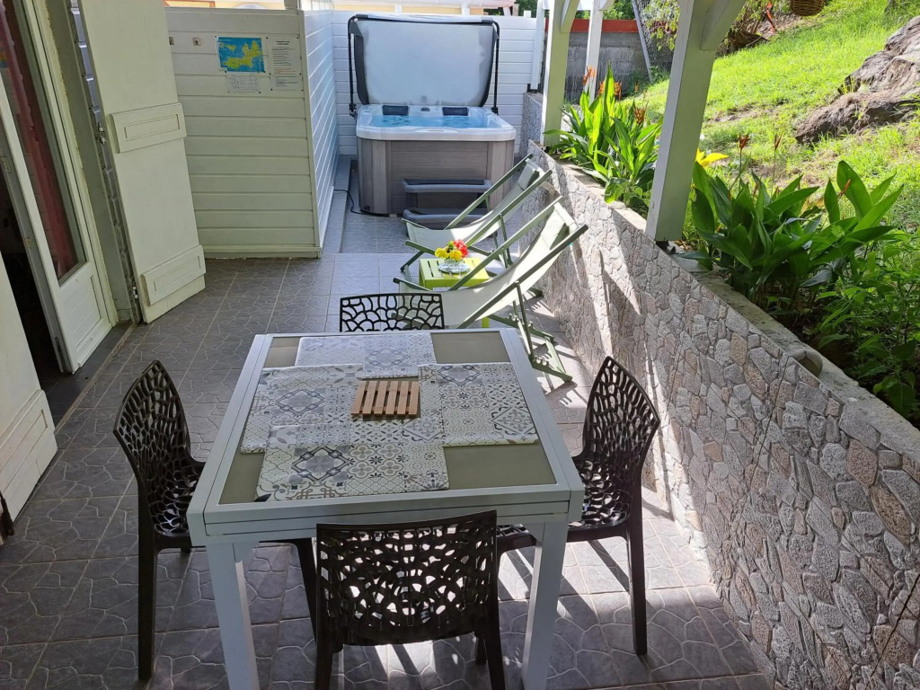 VILLA CANA avec SPA -Proche bourg - Calme - sans coupures deau