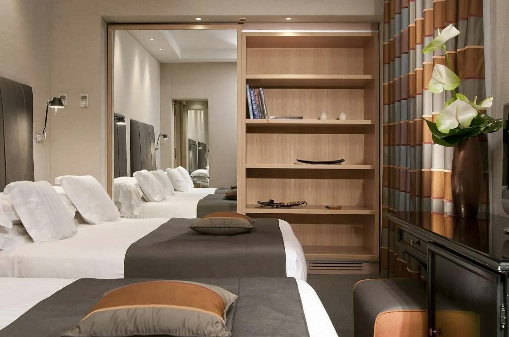 Alpi Hotel
