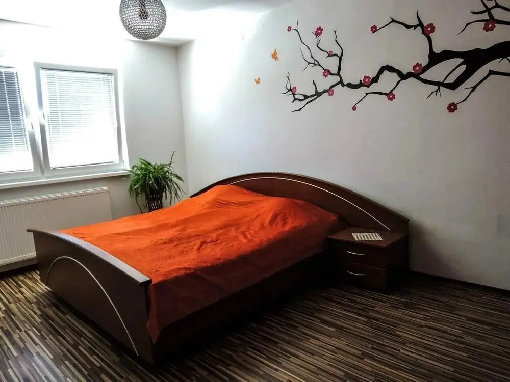 Chalet Garden 2