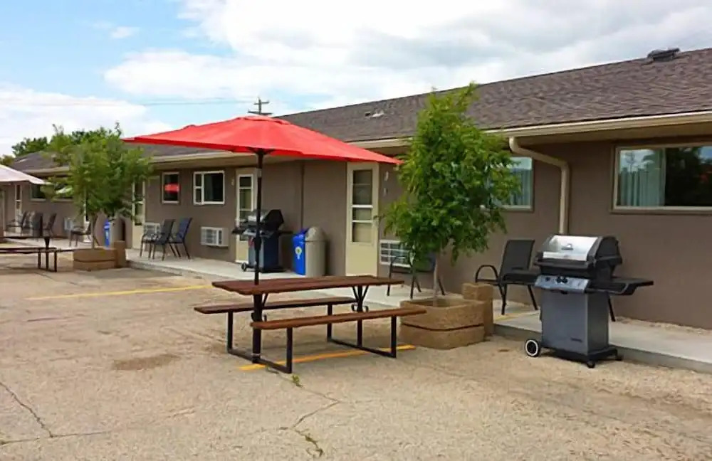 Prairie Mountain Inn
