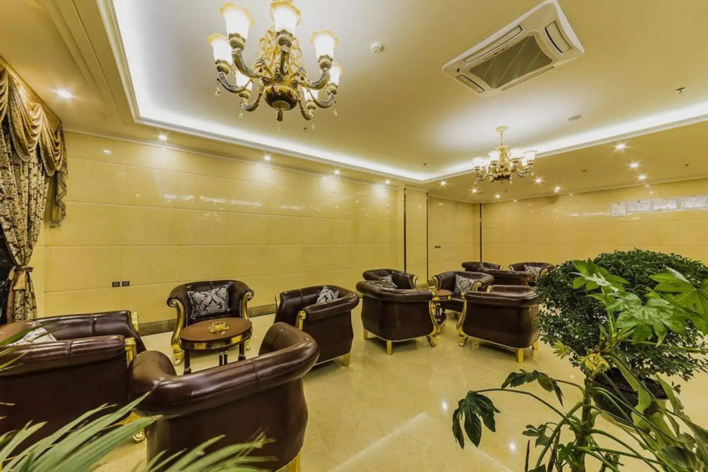 Minjiang Haoting International Hotel(Huanglongjiuzhai High-speed Railway Station Branch)