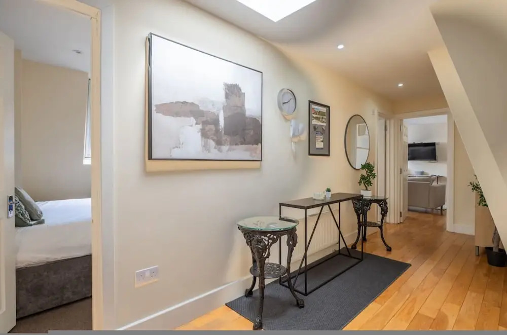 Stylish 3 Bedroom Flat CRC