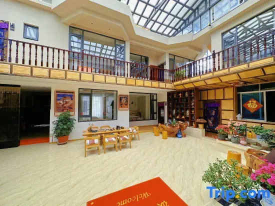 Shangri-La Amian Linka Homestay