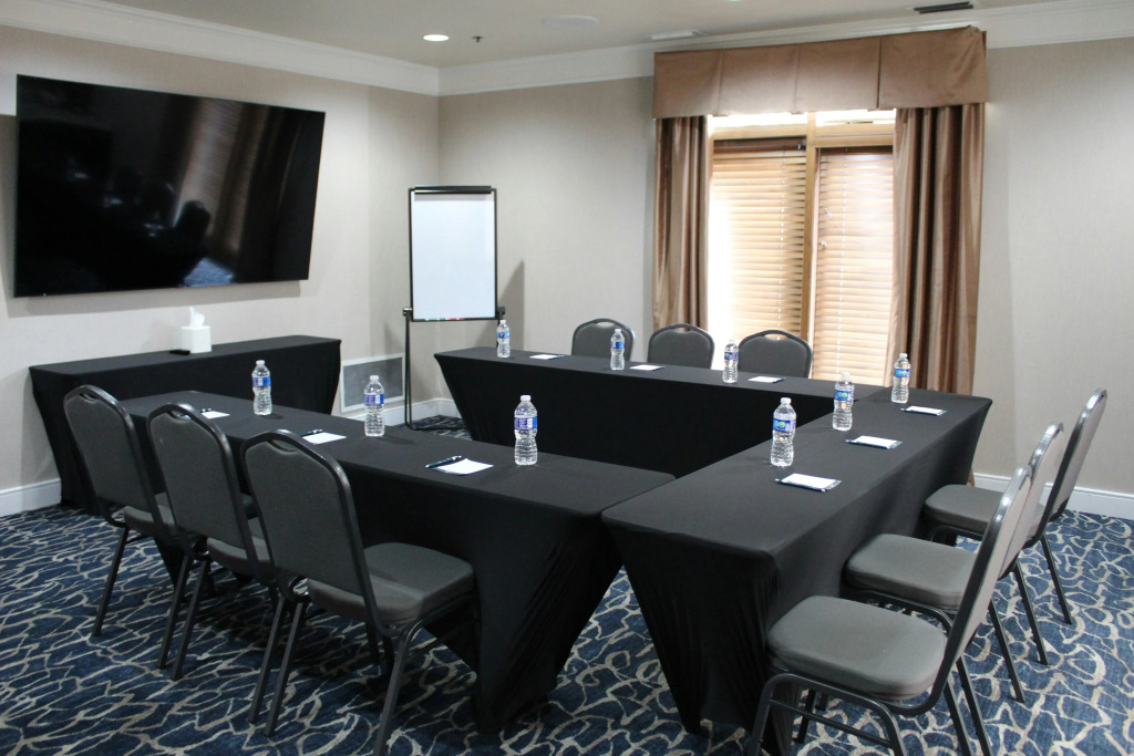 Homewood Suites by Hilton Chicago - Schaumburg