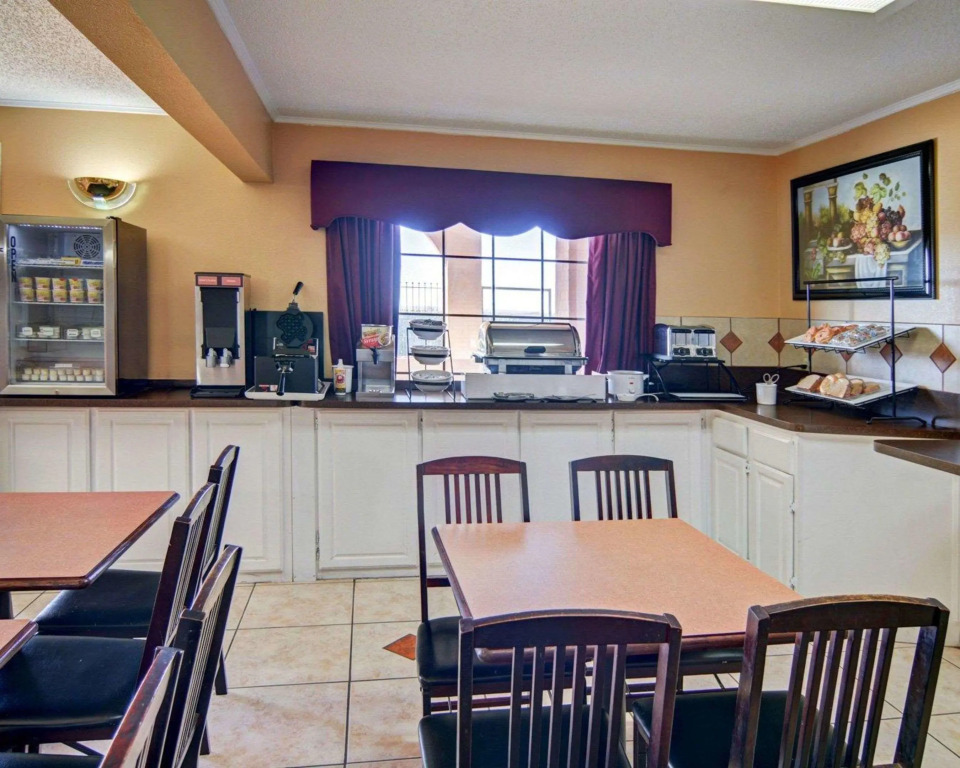 Super 8 by Wyndham Decatur Texas